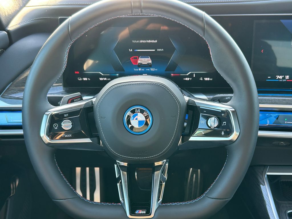 Thumbnail: 2024 BMW i7 - 18