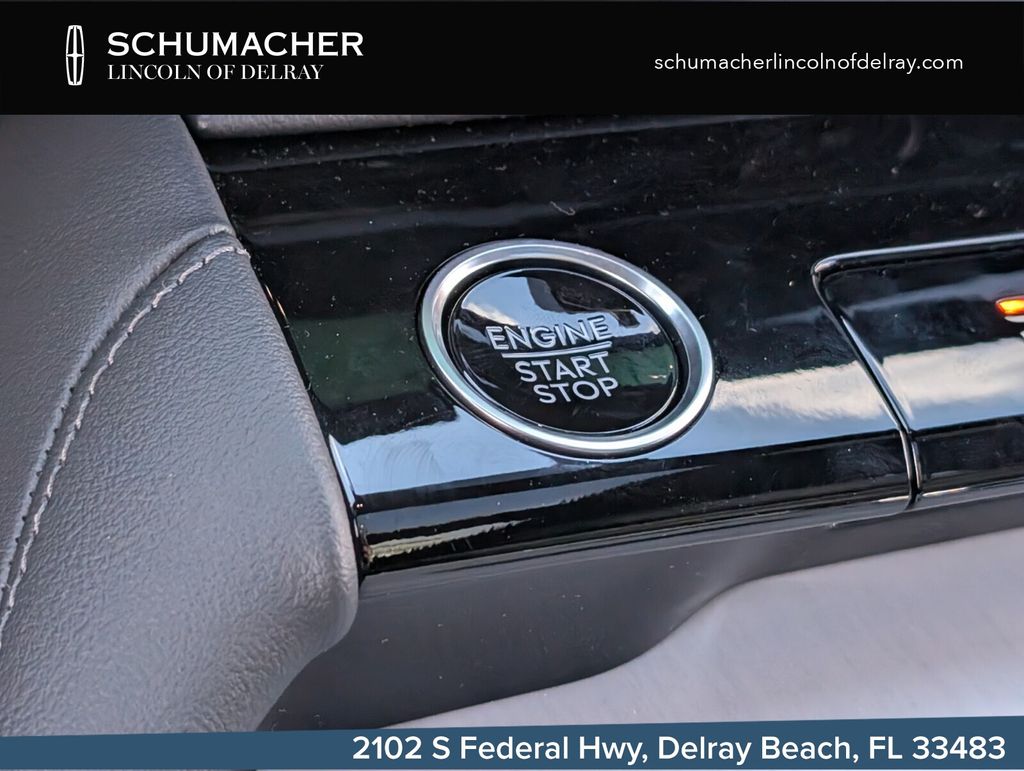 new 2026 Lincoln Navigator L car, priced at $111,390