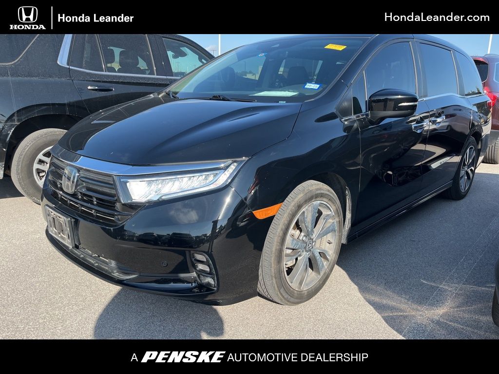 2023 Honda Odyssey Touring Hero Image