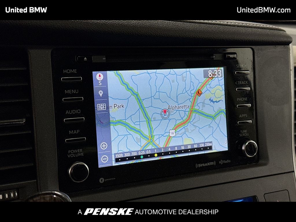 Thumbnail: 2020 Toyota Sienna - 10