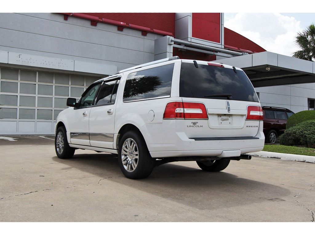 2010 Lincoln Navigator L Base - 2