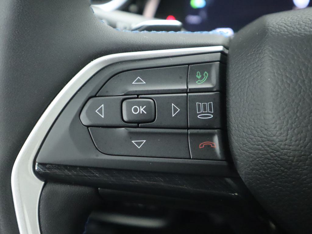 Thumbnail: 2022 Jeep Grand Cherokee - 11