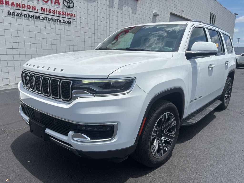 2022 Jeep Wagoneer Series III 4WD's photo