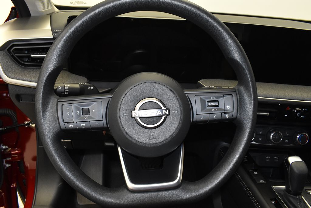 Thumbnail: 2025 Nissan Kicks - 16