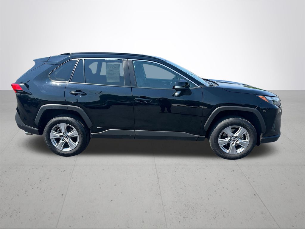 2023 Toyota RAV4 Hybrid XLE