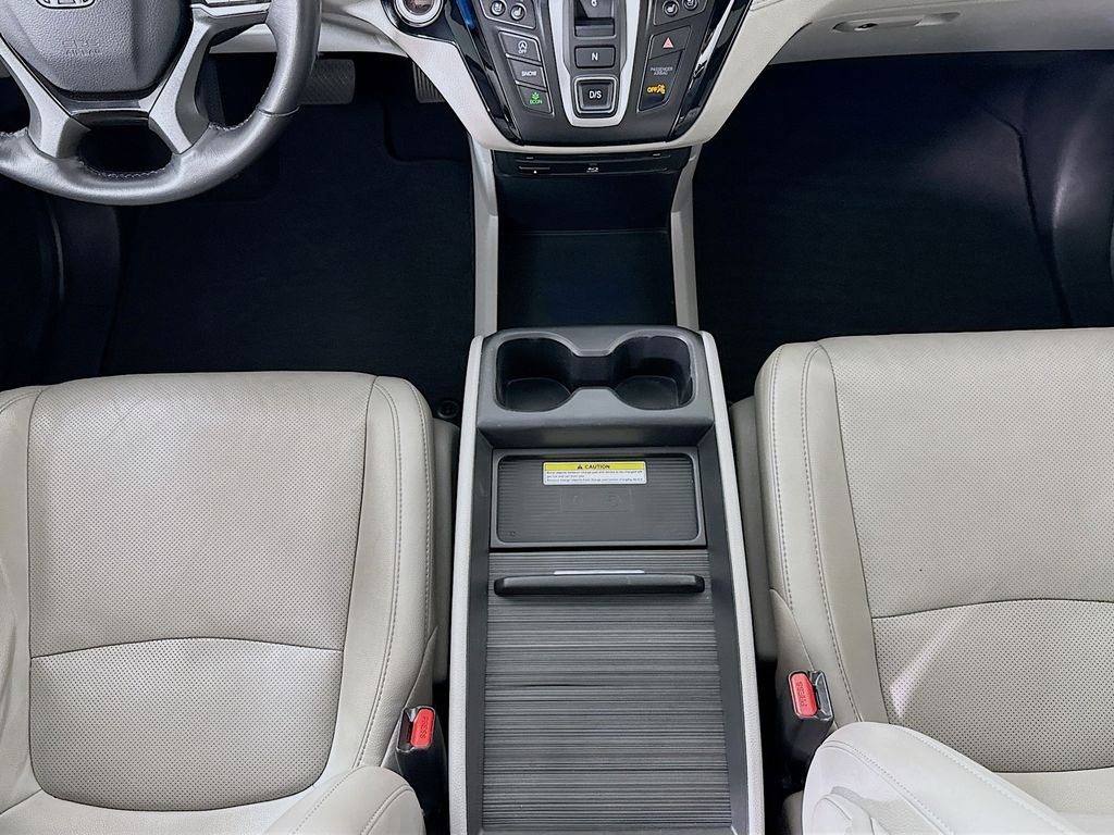 Thumbnail: 2020 Honda Odyssey - 16
