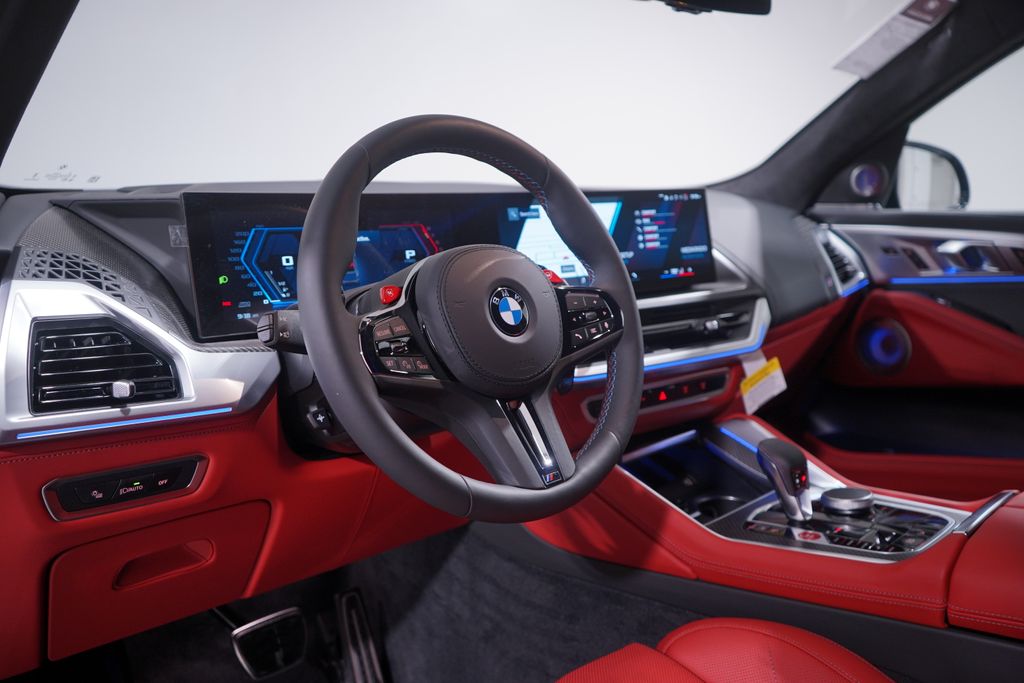 2025 BMW XM  6