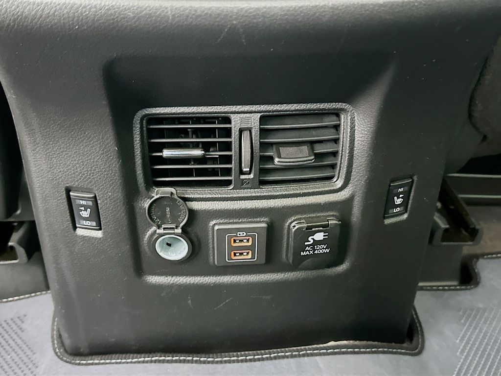 Thumbnail: 2021 Nissan Titan - 26