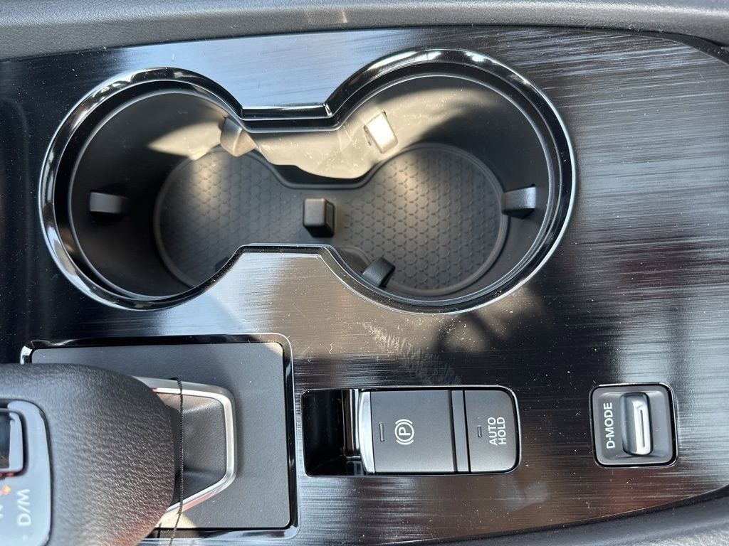 2025 Everest White Pearl Nissan Rogue SV FWD SUV