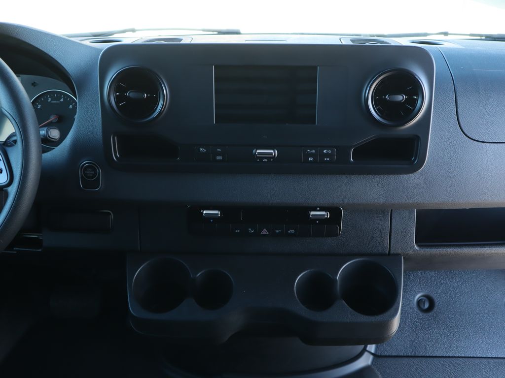 Thumbnail: 2023 Mercedes-Benz Sprinter - 14