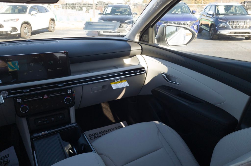 New 2026 White Hyundai SEL Plus image 17