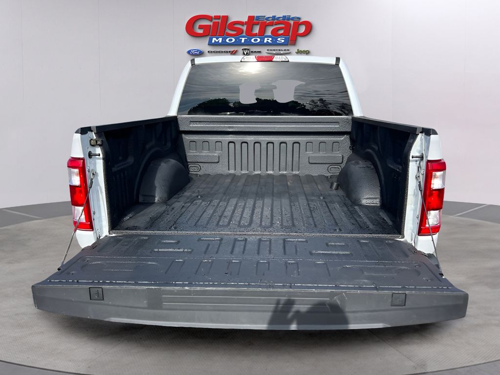 View vehicle photo 7
