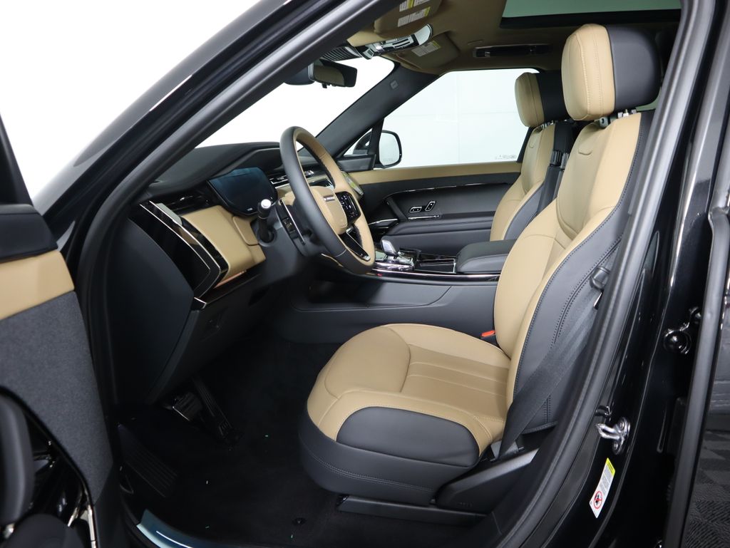 Thumbnail: 2026 Land Rover Range Rover Sport - 20