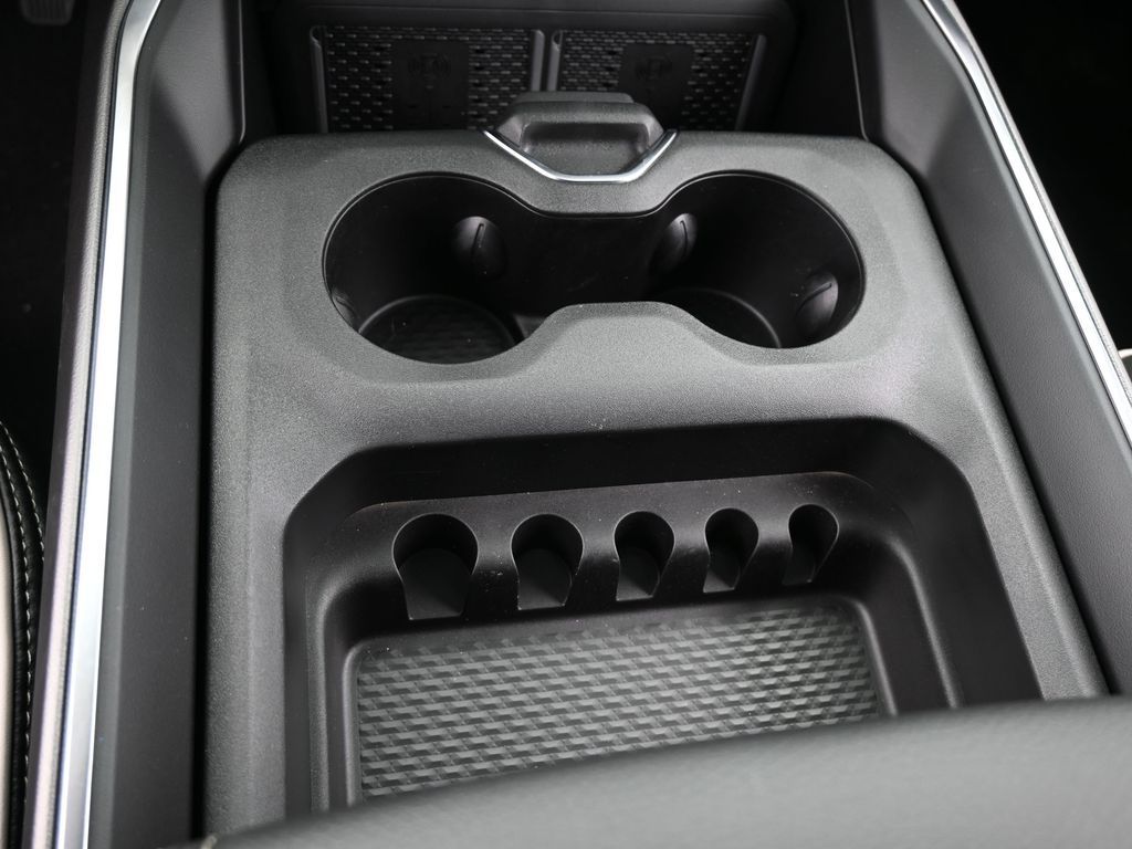 New 2026 Diamond Black Crystal Pearlcoat Ram Laramie image 23