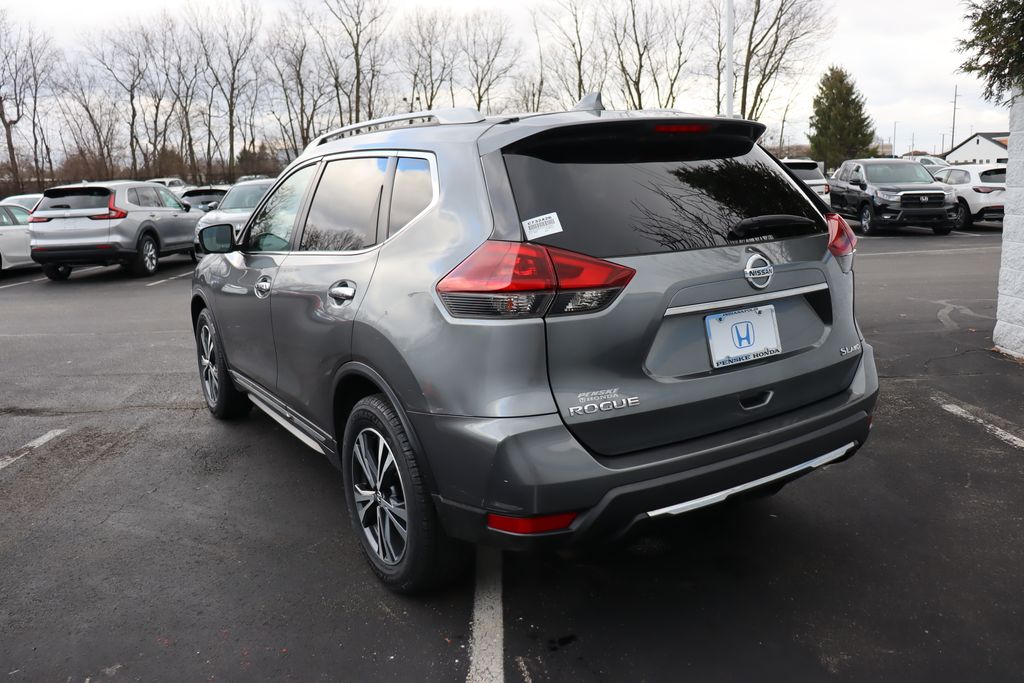 2018 Nissan Rogue SL 3