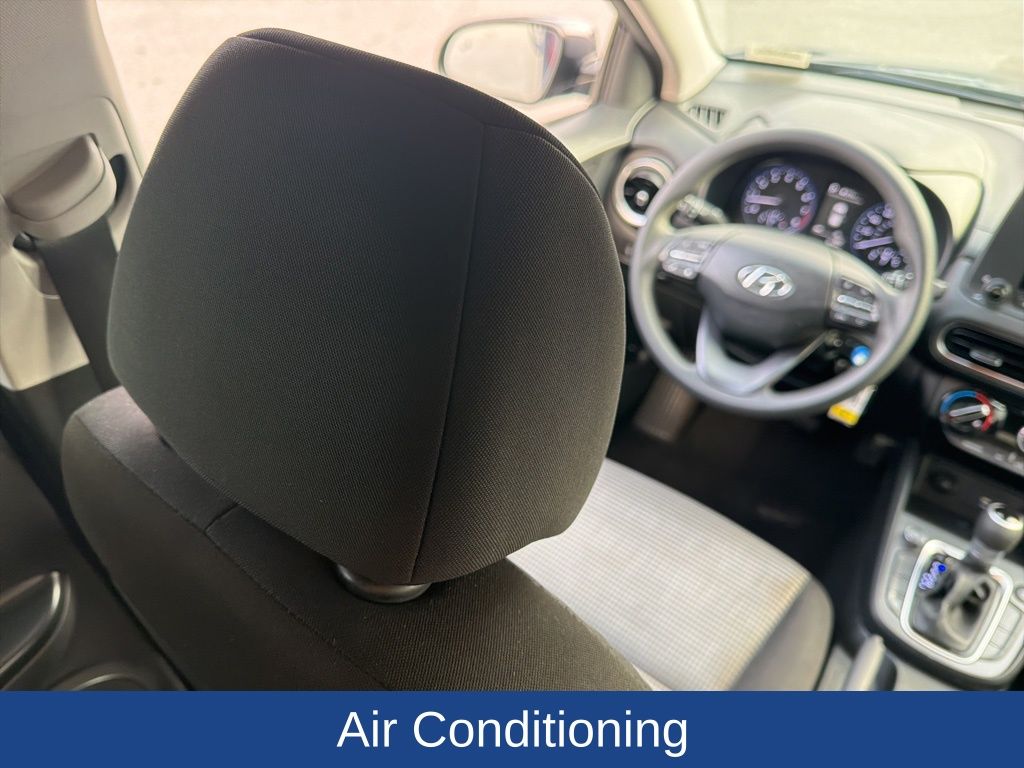 2023 Hyundai Kona SE