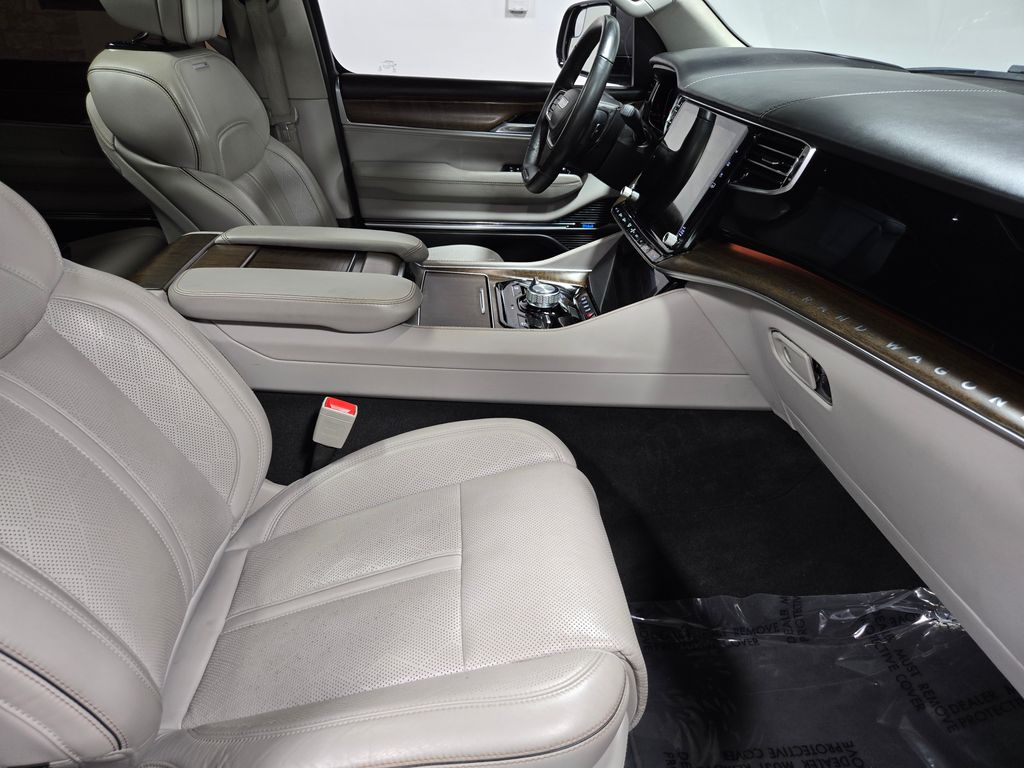2022 Jeep Grand Wagoneer Series II - Photo 60