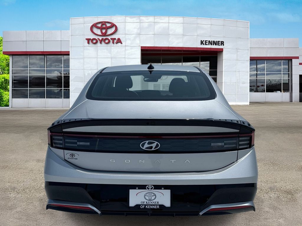 2025 Hyundai Sonata SEL - 4