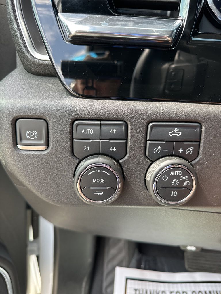 2023 Summit White Chevrolet Silverado 1500 LT Trail Boss 4X4 Truck