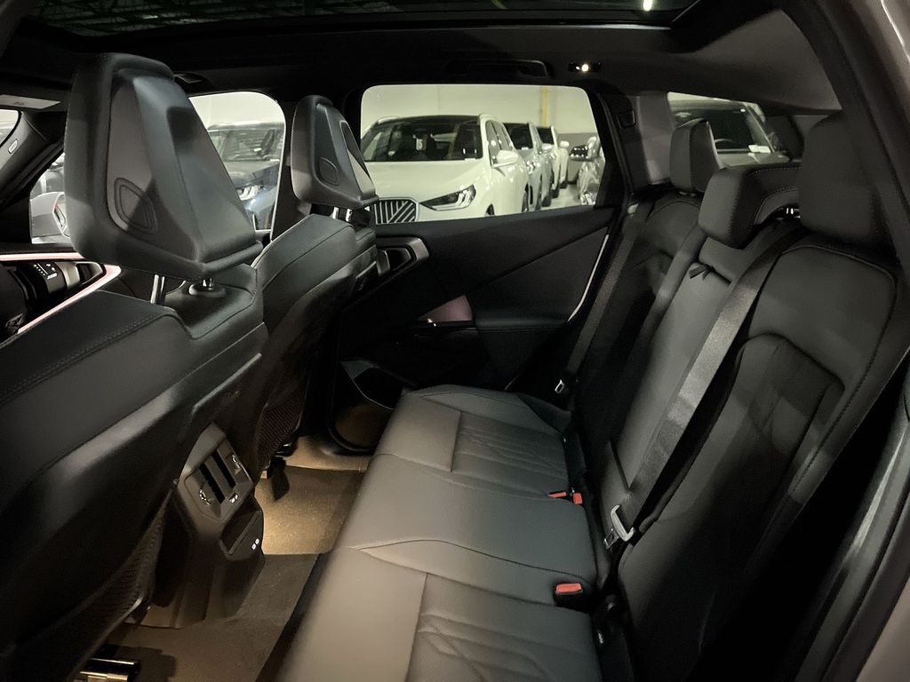 Thumbnail: 2026 BMW X3 - 23