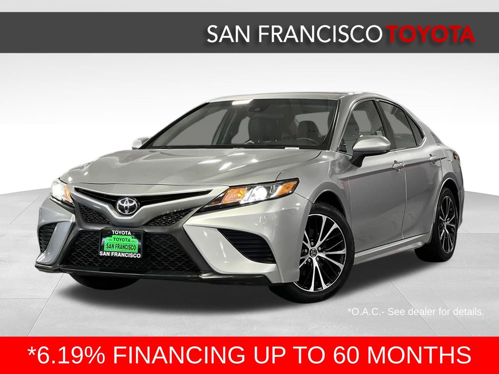 Celestial Silver Metallic 2018 Toyota Camry Sedan Front-Wheel Drive 8-Speed Automatic