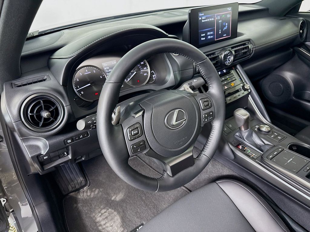 Thumbnail: 2025 Lexus IS - 9