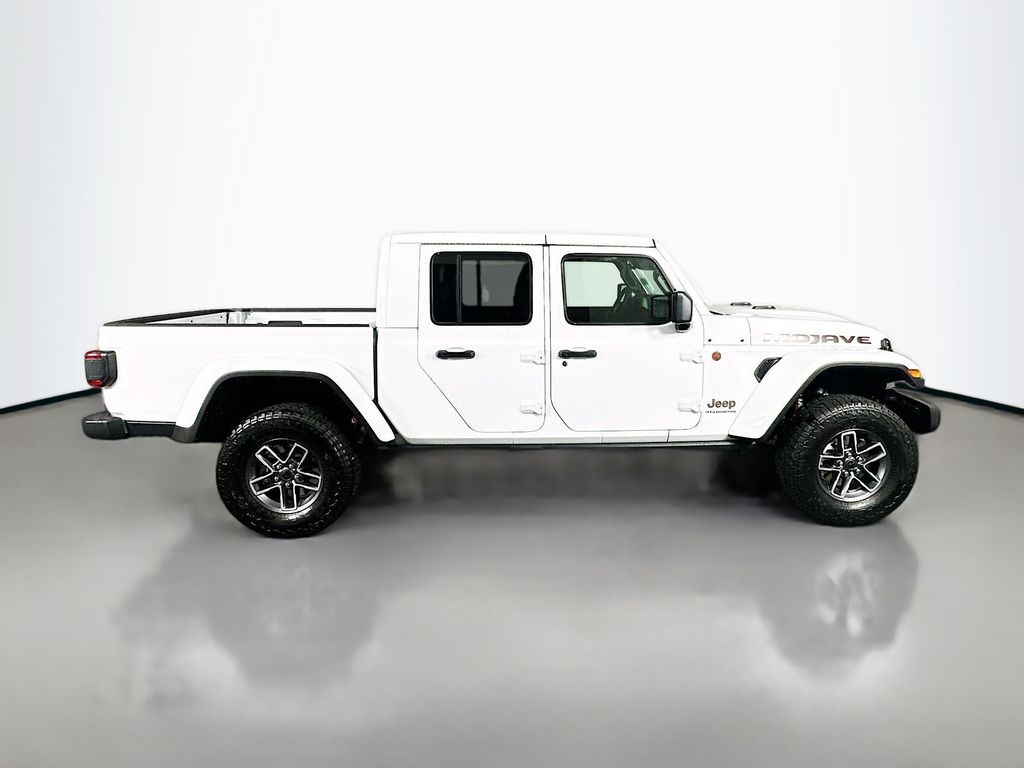 New 2026 White Jeep Mojave image 8