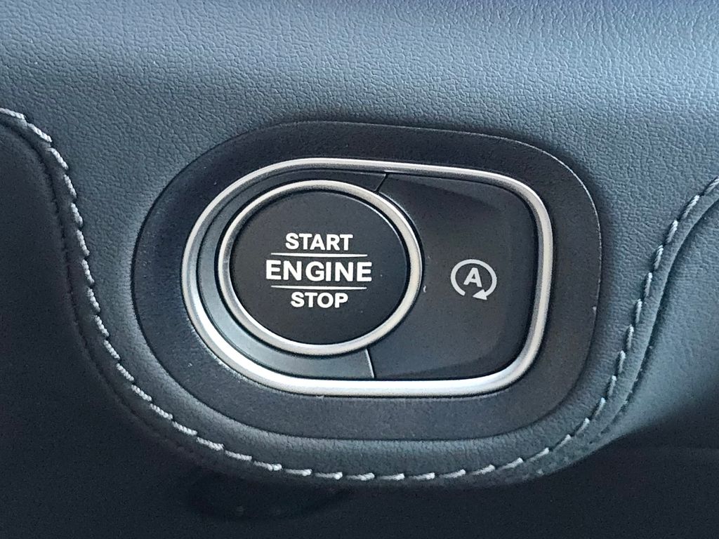 New 2026  Mercedes-Benz GLE 53 AMG® image 38