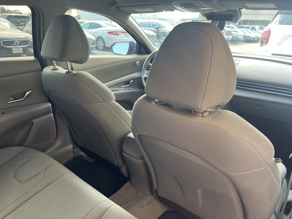 Thumbnail: 2023 Hyundai Elantra - 16