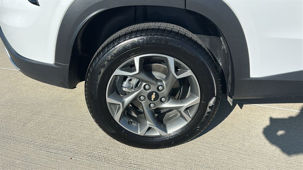 2025 Chevrolet Trax LT White at Classic Chevrolet Galveston