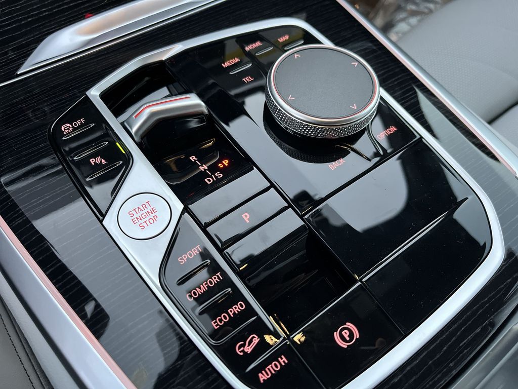 Thumbnail: 2026 BMW X5 - 20