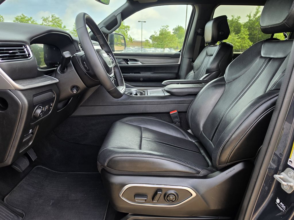 Used 2024 Jeep Wagoneer SUV