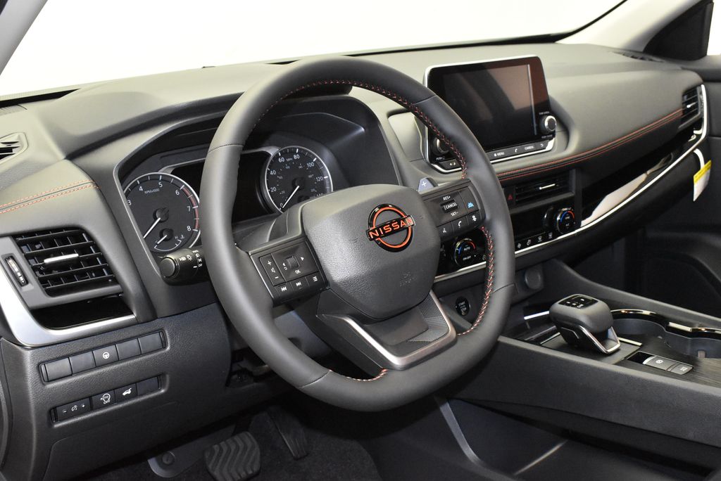 Thumbnail: 2025 Nissan Rogue - 15