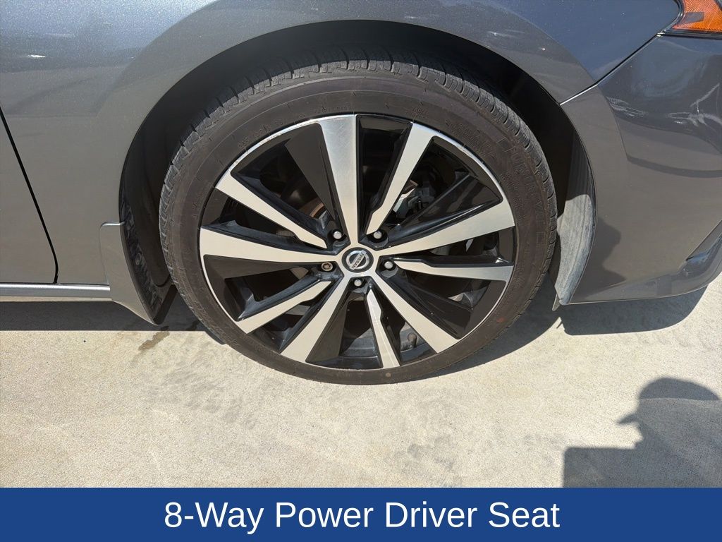 2022 Nissan Altima SR FWD