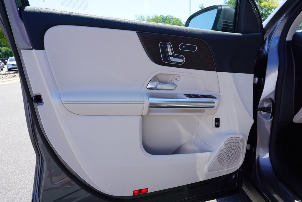 Thumbnail: 2026 Mercedes-Benz GLA - 21