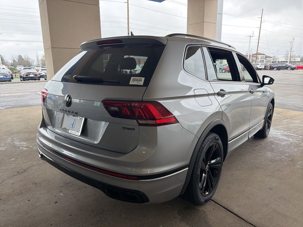 Thumbnail: 2023 Volkswagen Tiguan - 5
