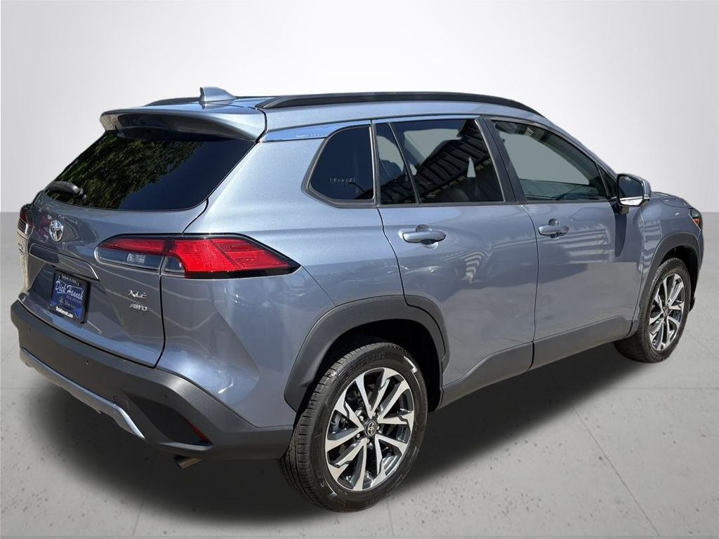 2023 Toyota Corolla Cross XLE