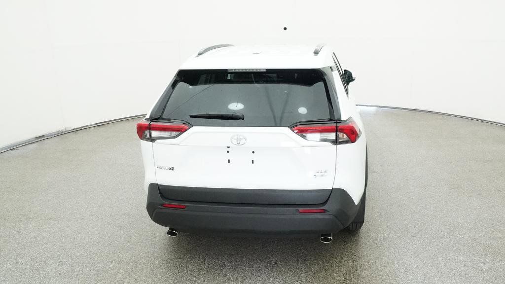 Thumbnail: 2025 Toyota RAV4 - 21