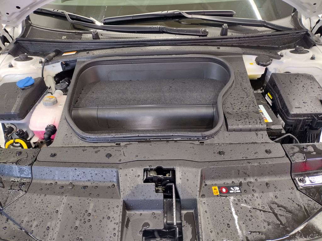 2025 Hyundai IONIQ 6 SE