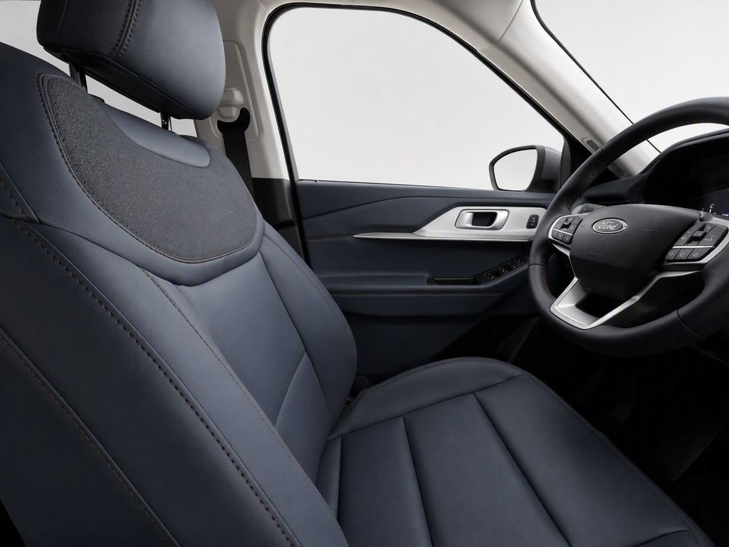 New 2026 Carbonized Gray Metallic Ford Active image 11
