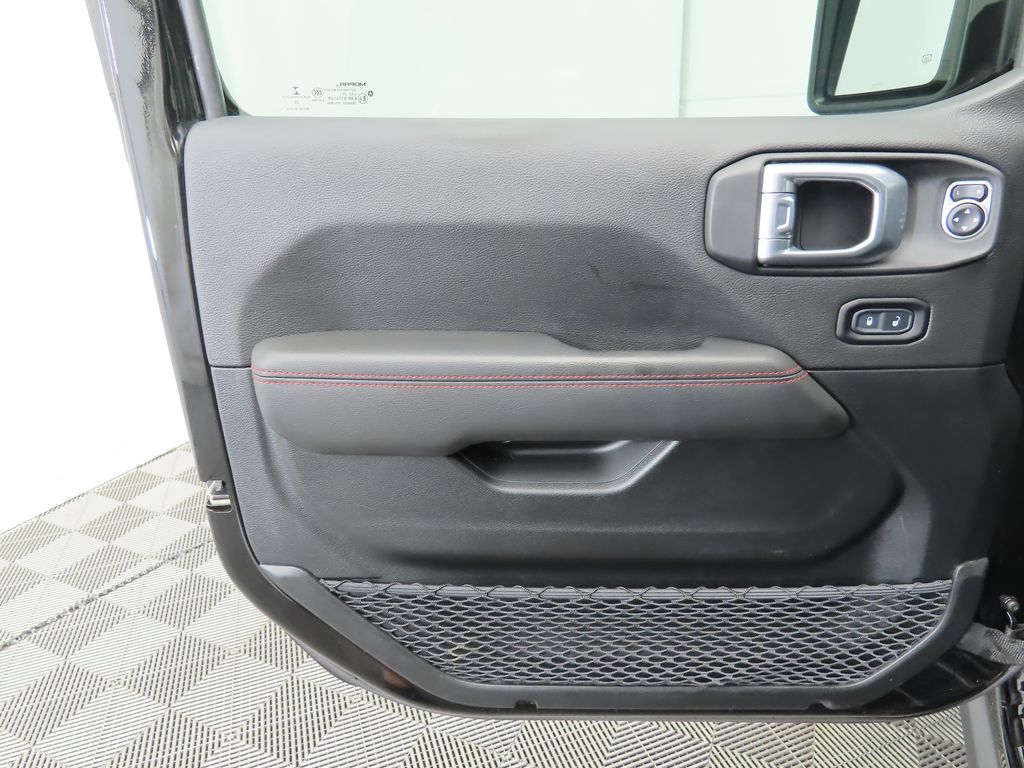 Thumbnail: 2021 Jeep Wrangler - 24