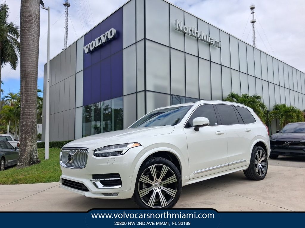 2025 Volvo XC90 B6 Plus 7-Seater