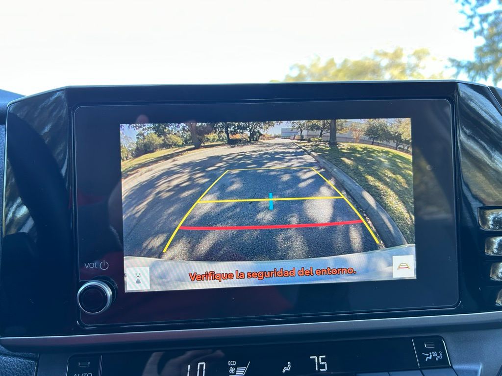 Thumbnail: 2025 Toyota Camry - 24