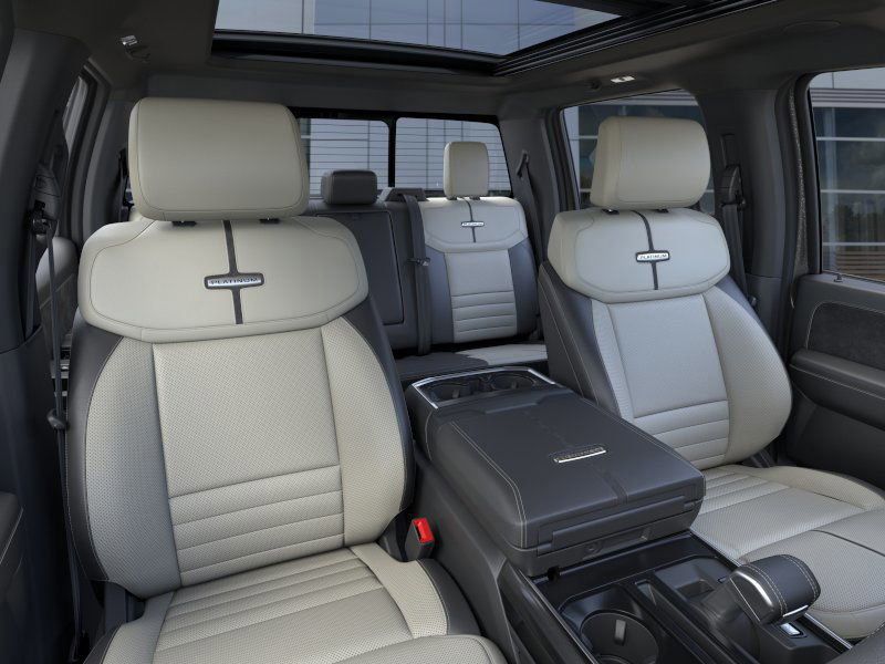 2025 Ford F-150 Lightning Platinum