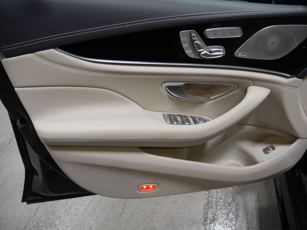 Thumbnail: 2022 Mercedes-Benz AMG GT - 16