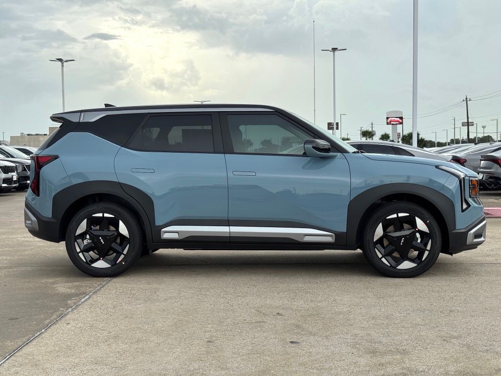 2027 Kia Seltos S Blue at Shottenkirk Kia Fort Bend