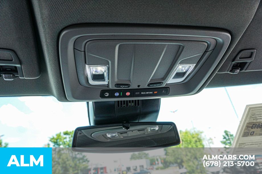 Used 2025 Black GMC SLT image 33