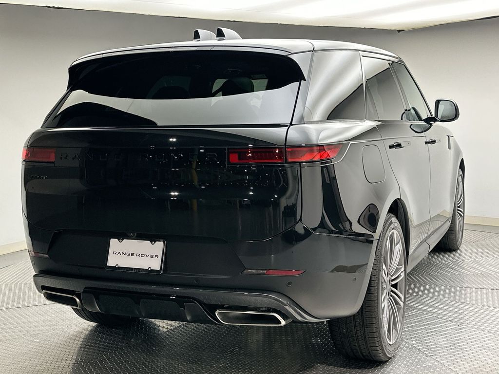 Thumbnail: 2026 Land Rover Range Rover Sport - 3