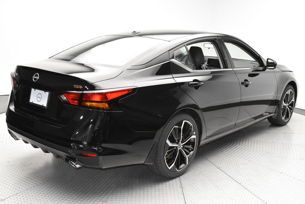 Thumbnail: 2025 Nissan Altima - 5