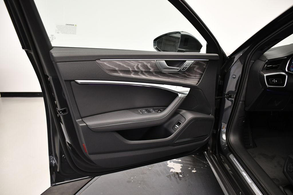 Thumbnail: 2025 Audi A6 - 31